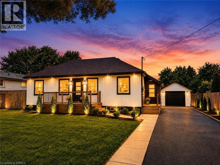 Photo 1 at 92 Fairview Drive, Fairview / Greenbrier, Brantford