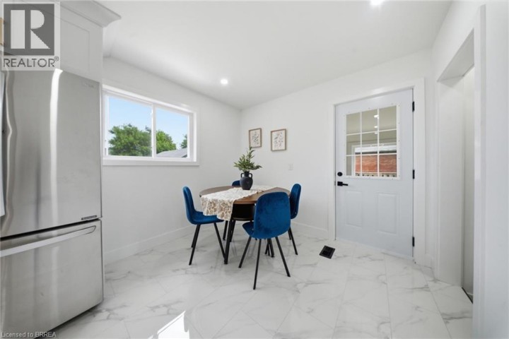 Photo 14 at 92 Fairview Drive, Fairview / Greenbrier, Brantford