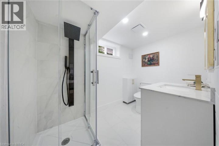Photo 23 at 92 Fairview Drive, Fairview / Greenbrier, Brantford