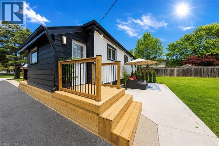 Photo 27 at 92 Fairview Drive, Fairview / Greenbrier, Brantford