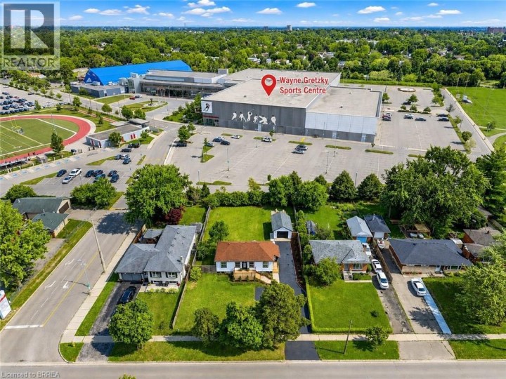 Photo 37 at 92 Fairview Drive, Fairview / Greenbrier, Brantford