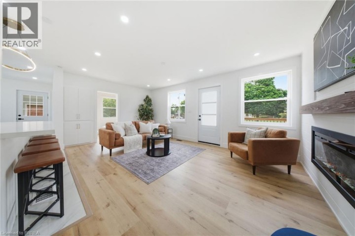 Photo 9 at 92 Fairview Drive, Fairview / Greenbrier, Brantford