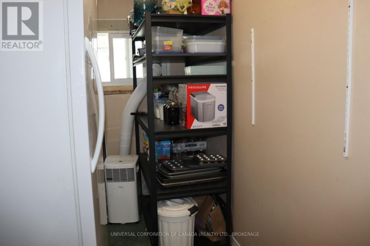 Photo 12 at 7 E Maple St Street, Brownsville, South-West Oxford