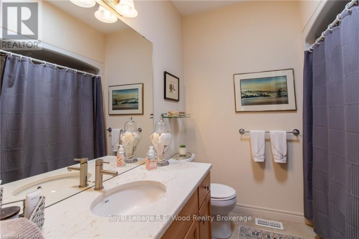 Photo 15 at 6 Esseltine Drive, Tillsonburg