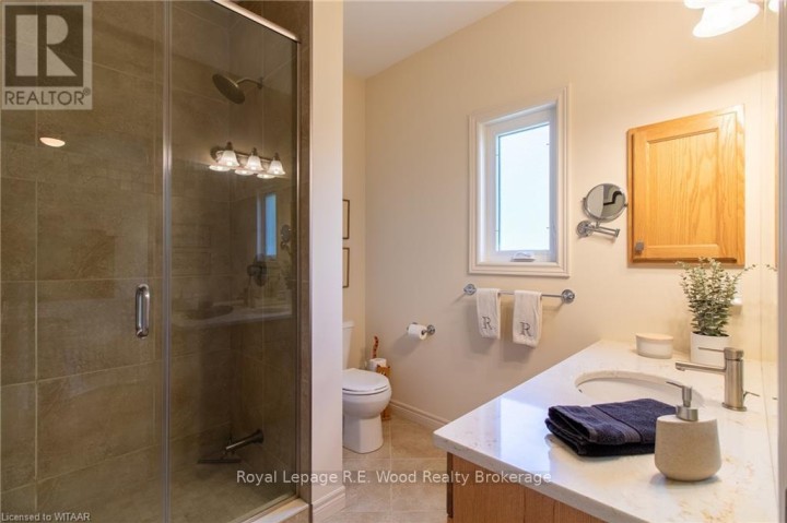 Photo 20 at 6 Esseltine Drive, Tillsonburg
