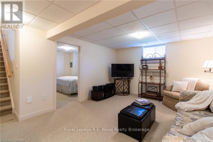Photo 21 at 6 Esseltine Drive, Tillsonburg