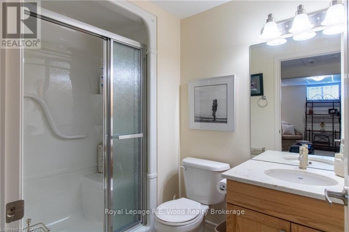 Photo 24 at 6 Esseltine Drive, Tillsonburg