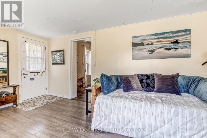 Photo 6 at 17 Potters Road, Tillsonburg