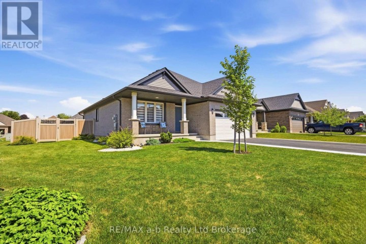 Photo 2 at 268 Wilson Avenue, Tillsonburg