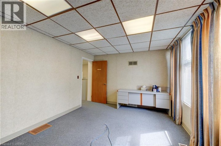 Photo 13 at 73 Chatham Street, Downtown Core, Brantford