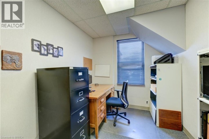 Photo 16 at 73 Chatham Street, Downtown Core, Brantford