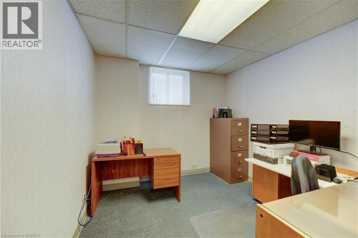 Photo 17 at 73 Chatham Street, Downtown Core, Brantford