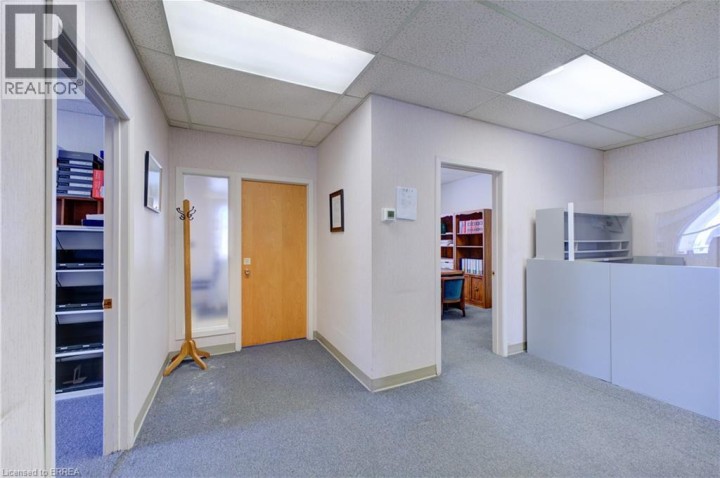 Photo 8 at 73 Chatham Street, Downtown Core, Brantford