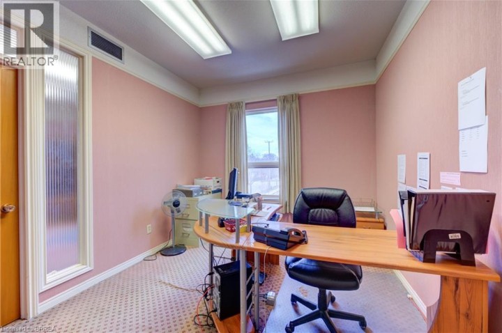 Photo 24 at 75 Chatham Street, Downtown Core, Brantford