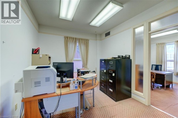 Photo 26 at 75 Chatham Street, Downtown Core, Brantford