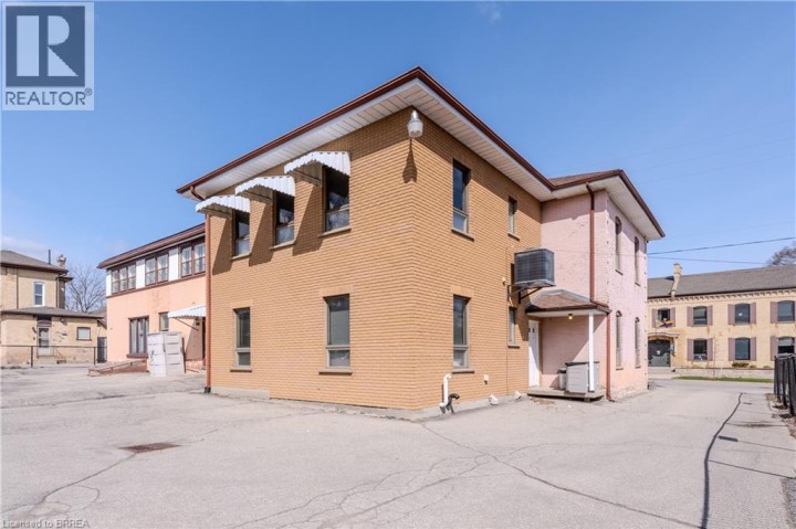 Photo 3 at 75 Chatham Street, Downtown Core, Brantford