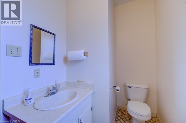 Photo 36 at 75 Chatham Street, Downtown Core, Brantford