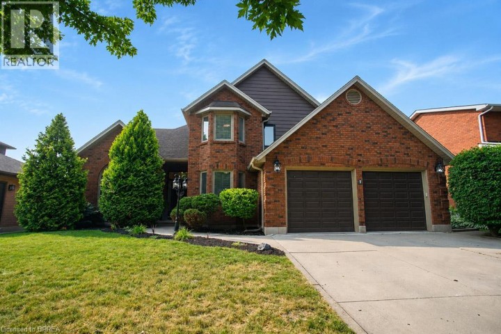 Photo 2 at 7 Cooper Court, Beckett, Brantford