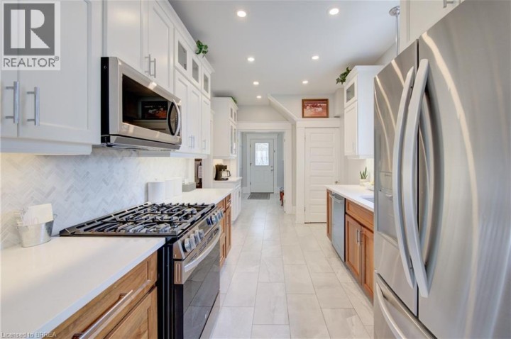 Photo 17 at 106 Sydenham Street, Terrace Hill, Brantford