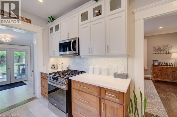 Photo 16 at 106 Sydenham Street, Terrace Hill, Brantford