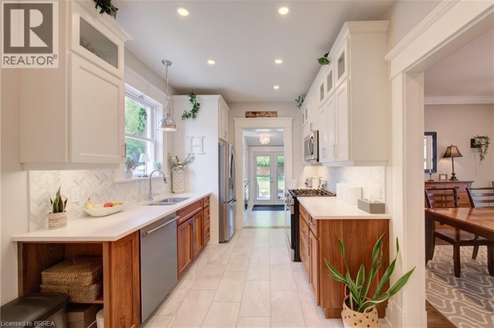 Photo 13 at 106 Sydenham Street, Terrace Hill, Brantford