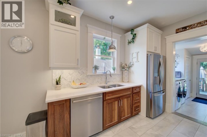Photo 14 at 106 Sydenham Street, Terrace Hill, Brantford