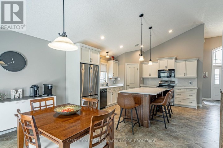 Photo 12 at 270 Boyd Boulevard, Ingersoll (Thamesford), Ingersoll