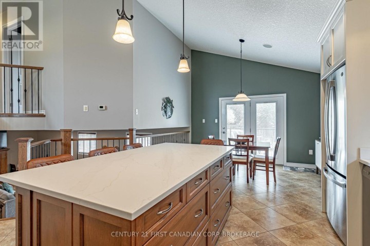 Photo 9 at 270 Boyd Boulevard, Ingersoll (Thamesford), Ingersoll