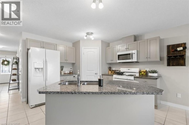 Photo 10 at 1453 Dunkirk Avenue, Woodstock - North, Woodstock