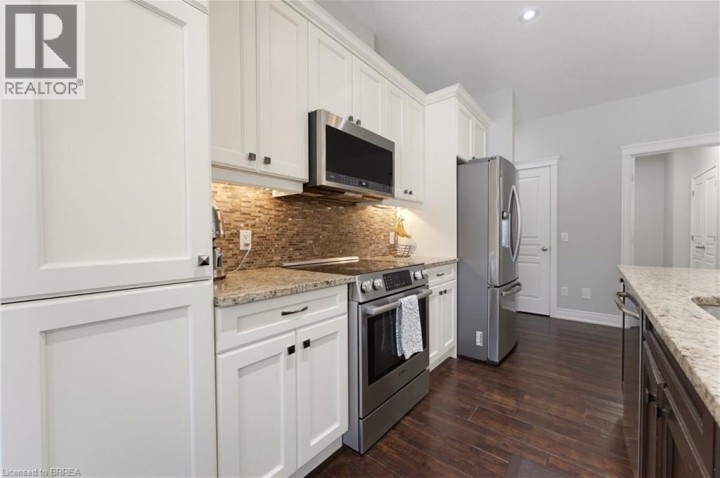 Photo 16 at 13 Wingrove Woods, Burford, Brantford