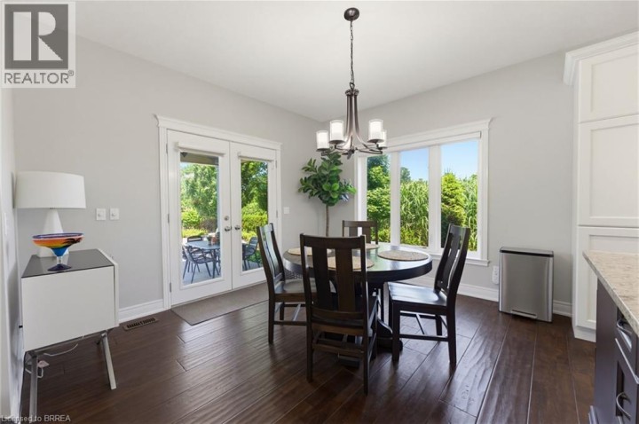 Photo 17 at 13 Wingrove Woods, Burford, Brantford