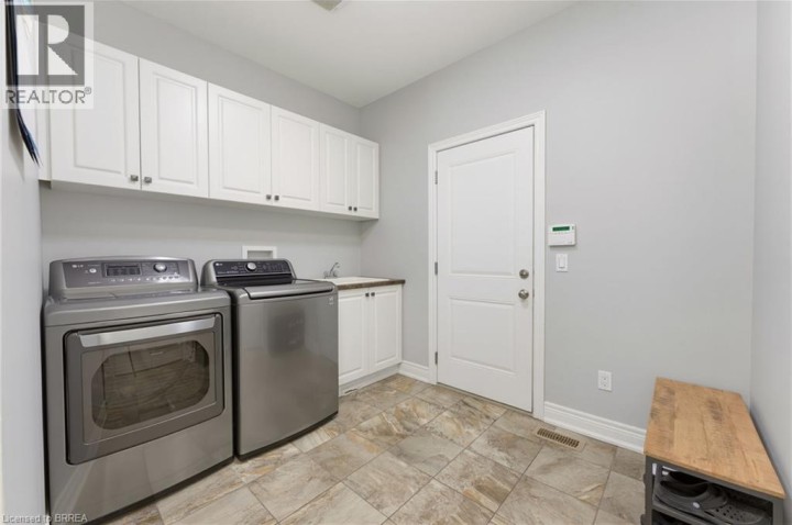 Photo 28 at 13 Wingrove Woods, Burford, Brantford