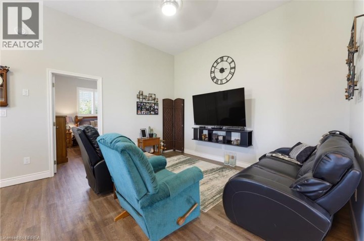 Photo 40 at 13 Wingrove Woods, Burford, Brantford