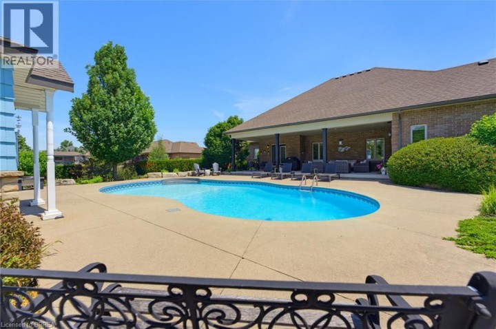 Photo 50 at 13 Wingrove Woods, Burford, Brantford