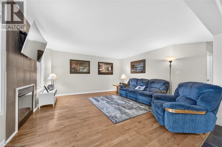 Photo 12 at 169 Powell Road, Empire South, Brantford