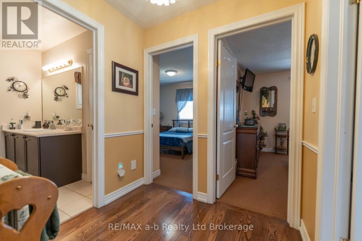 Photo 23 at 10 Peach Street, Tillsonburg