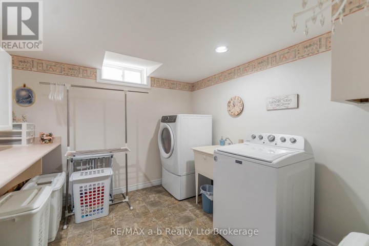 Photo 25 at 10 Peach Street, Tillsonburg