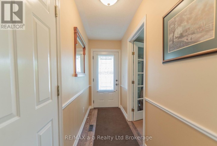 Photo 7 at 10 Peach Street, Tillsonburg
