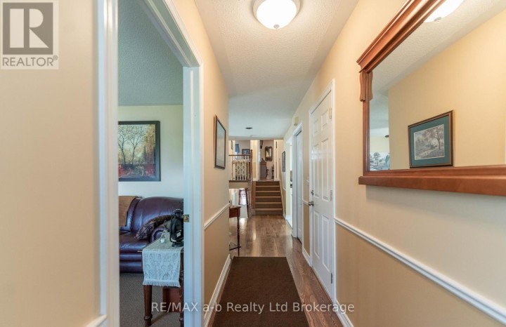 Photo 8 at 10 Peach Street, Tillsonburg