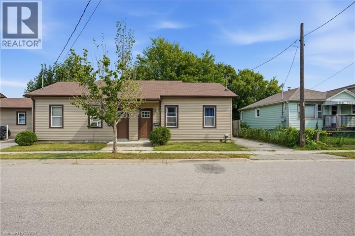 Photo 2 at 102 Sarah Street, Victoria / Arthur, Brantford