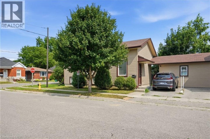 Photo 20 at 102 Sarah Street, Victoria / Arthur, Brantford