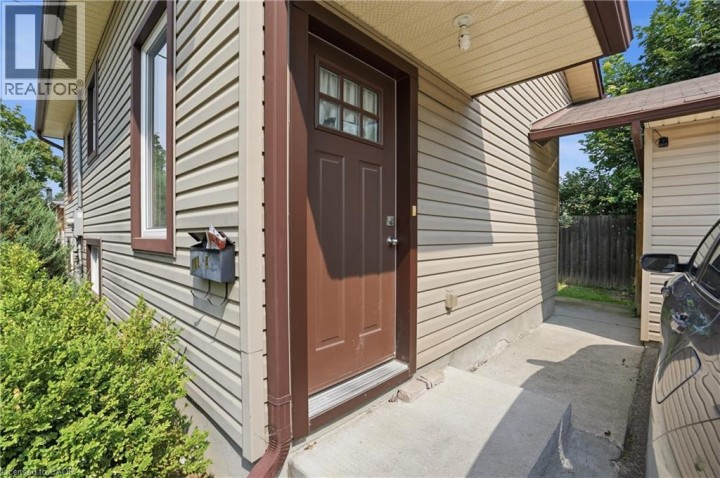 Photo 9 at 102 Sarah Street, Victoria / Arthur, Brantford