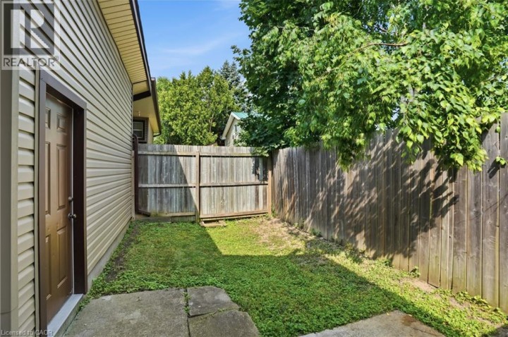 Photo 13 at 102 Sarah Street, Victoria / Arthur, Brantford