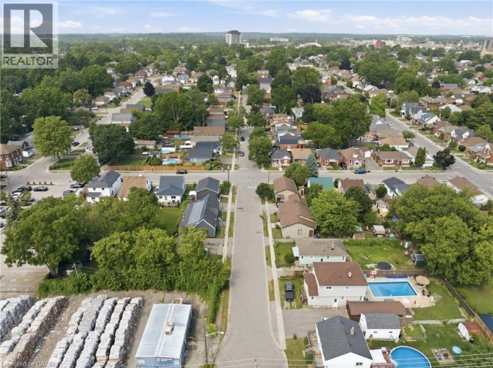Photo 24 at 102 Sarah Street, Victoria / Arthur, Brantford