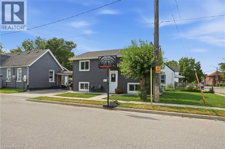 Photo 17 at 101 Sarah Street, Victoria / Arthur, Brantford