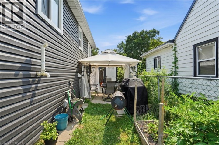 Photo 11 at 101 Sarah Street, Victoria / Arthur, Brantford