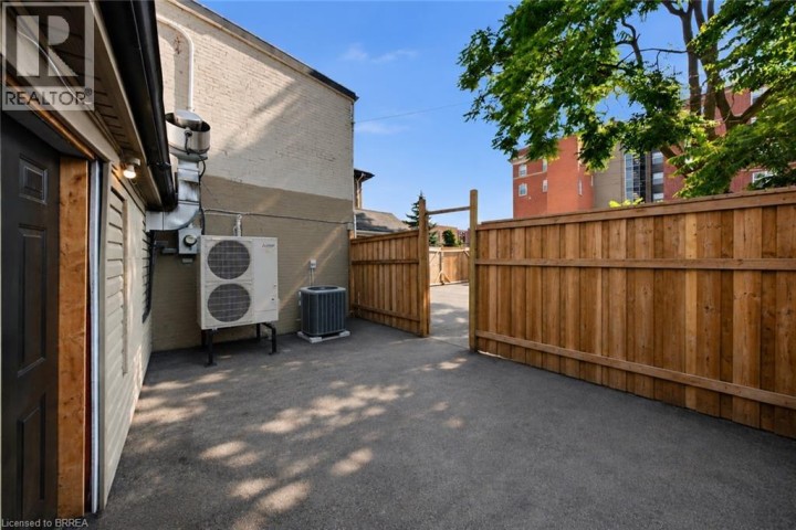 Photo 14 at 31 King Street, Brantford