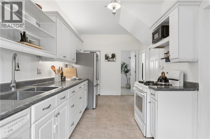 Photo 7 at 819 Devonshire Avenue, Woodstock - North, Woodstock