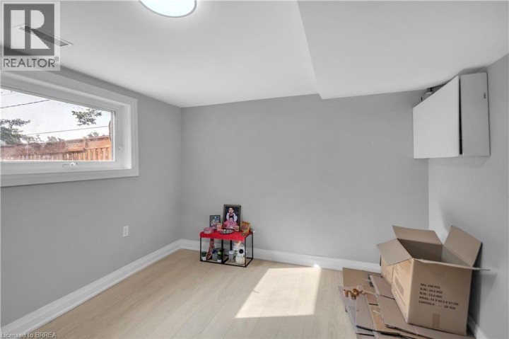 Photo 23 at 19 Broad Street, Terrace Hill, Brantford