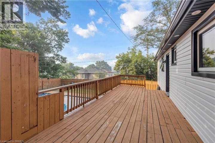 Photo 29 at 19 Broad Street, Terrace Hill, Brantford